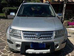 Argento Usata 2006 Suzuki Grand Vitara SUV | 4000 €