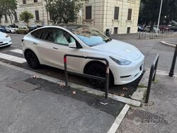 Bianco Usata 2025 Tesla Model Y Performance SUV | 44.700 € (Ottimo prezzo)