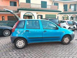 Blu Usata 1998 Fiat Punto Star Due volumi | 1500 €