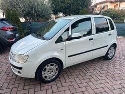 Bianco Usata 2011 Fiat Idea Active Monovolume | 2000 € (Buon prezzo)