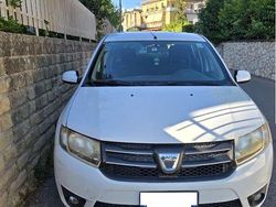 Usata 2013 Dacia Sandero Ambiance Due volumi | 5500 € (Buon prezzo)