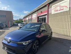 Blu Usata 2024 VW Golf VIII R-line Tre volumi | 28.890 € (Buon prezzo)