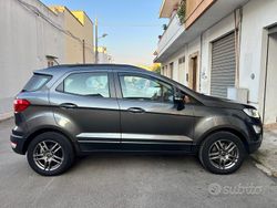 Grigio Usata 2018 Ford Ecosport Sport SUV | 9999 € (Buon prezzo)