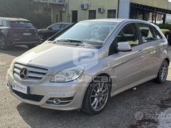 Grigio Usata 2011 Mercedes B180 Premium Monovolume | 4200 € (Ottimo prezzo)