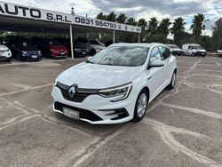 Bianco Usata 2021 Renault Mégane IV Business Tre volumi | 10.900 € (Buon prezzo)