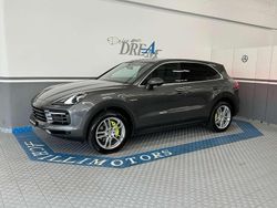 Grigio quarzite Usata 2019 Porsche Cayenne SUV | 59.800 € (Ottimo prezzo)