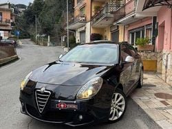 Nero Usata 2015 Alfa Romeo Giulietta Distinctive Tre volumi | 9399 € (Buon prezzo)