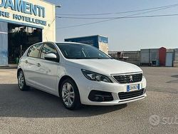 Bianco Usata 2021 Peugeot 308 Business-Line Tre volumi | 8500 € (Ottimo prezzo)
