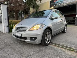 Grigio Usata 2008 Mercedes A160 Avantgarde Tre volumi | 2300 € (Ottimo prezzo)