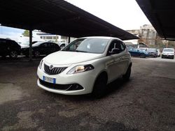 Bianco Usata 2023 Lancia Ypsilon Gold Due volumi | 12.900 € (Buon prezzo)