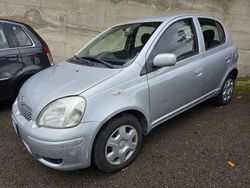 Usata 2003 Toyota Yaris Sol Tre volumi | 1900 € (Buon prezzo)
