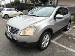 Grigio Usata 2009 Nissan Qashqai SUV | 3300 € (Ottimo prezzo)