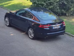 Blu/azzurro Usata 2010 Jaguar XF Premium Luxury Tre volumi | 10.000 € (Molto cara)