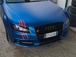 Blu Usata 2010 Audi A4 S-Line Tre volumi | 6000 € (Buon prezzo)