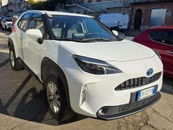 Bianco Usata 2021 Toyota Yaris Cross Business Edition SUV | 13.490 € (Super prezzo)