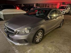 Grigio Usata 2018 Mercedes A160 Business Tre volumi | 16.500 € (Buon prezzo)