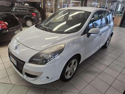 Bianco pastello Usata 2011 Renault Scénic III Monovolume | 5500 € (Buon prezzo)