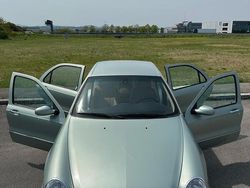 Verde Usata 2002 Lancia Lybra Tre volumi | 3500 € (Molto cara)