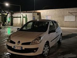 Bianco Usata 2007 Renault Clio II Due volumi | 3700 € (Buon prezzo)