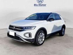 Pure white nero Usata 2022 VW T-Roc Style SUV | 23.500 € (Cara)
