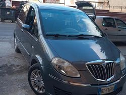 Usata 2009 Lancia Musa Monovolume | 4100 € (Buon prezzo)