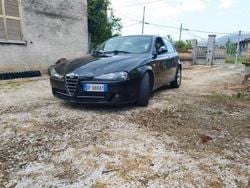 Nero Usata 2006 Alfa Romeo 147 Distinctive Due volumi | 1500 € (Buon prezzo)