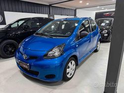 Blu Usata 2012 Toyota Aygo Connect Style Due volumi | 5400 € (Buon prezzo)