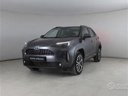Grigio Usata 2023 Toyota Yaris Cross Lounge SUV | 26.400 € (Buon prezzo)