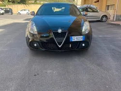 Usata 2012 Alfa Romeo Giulietta Due volumi | 6500 € (Buon prezzo)