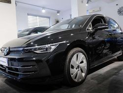 Nero perla met Usata 2025 VW Golf Style Tre volumi | 31.890 € (Buon prezzo)