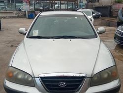 Grigio Usata 2006 Hyundai Elantra Tre volumi | 1900 €