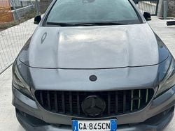 Grigio Usata 2017 Mercedes CLA200 Executive Tre volumi | 17.000 € (Cara)