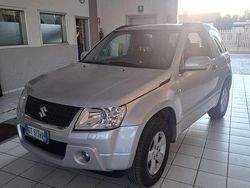 Usata 2009 Suzuki Grand Vitara SUV | 3900 € (Super prezzo)