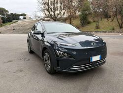 Blu/azzurro Usata 2023 Hyundai Kona SUV | 17.000 € (Buon prezzo)