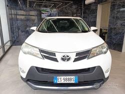 Bianco Usata 2013 Toyota RAV4 Style SUV | 6999 € (Ottimo prezzo)