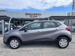 Grigio(met.) Usata 2017 Renault Captur Zen SUV | 8000 € (Buon prezzo)