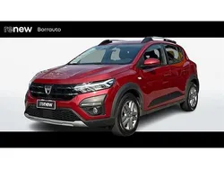 Rosso Usata 2021 Dacia Sandero Comfort Due volumi | 13.900 € (Cara)