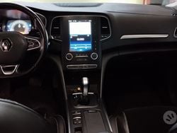 Nero Usata 2017 Renault Mégane IV Tre volumi | 13.000 € (Buon prezzo)
