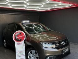 Grigio Usata 2020 Dacia Sandero Comfort Tre volumi | 7999 € (Buon prezzo)