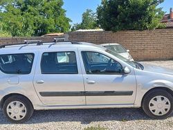 Argento Usata 2010 Dacia Logan Tre volumi | 4500 € (Ottimo prezzo)