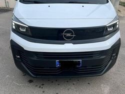 Bianco Usata 2024 Opel Vivaro Monovolume | 19.500 € (Buon prezzo)