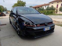 Nero Usata 2014 VW Golf VII GTI Tre volumi | 24.000 € (Molto cara)