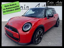 Rosso Usata 2024 Mini Cooper Classic Due volumi | 28.000 € (Buon prezzo)
