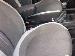 Rosso Usata 2012 Fiat Punto Easy Tre volumi | 5000 € (Buon prezzo)