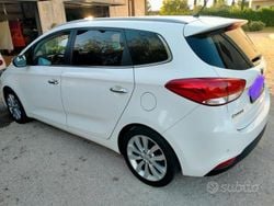 Bianco Usata 2015 Kia Carens Monovolume | 7000 € (Buon prezzo)
