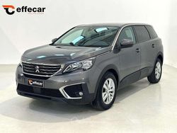 Grigio Usata 2019 Peugeot 5008 Allure SUV | 16.900 € (Buon prezzo)