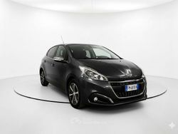 Grigio Usata 2017 Peugeot 208 Allure Due volumi | 8900 € (Buon prezzo)