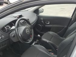 Usata 2007 Renault Clio II Tre volumi | 2200 € (Buon prezzo)