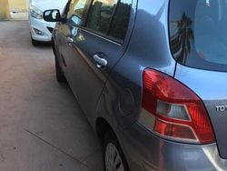 Usata 2010 Toyota Yaris Tre volumi | 3900 €