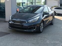 Grigio Usata 2017 Kia Ceed Sportswagon Station wagon | 12.900 € (Cara)